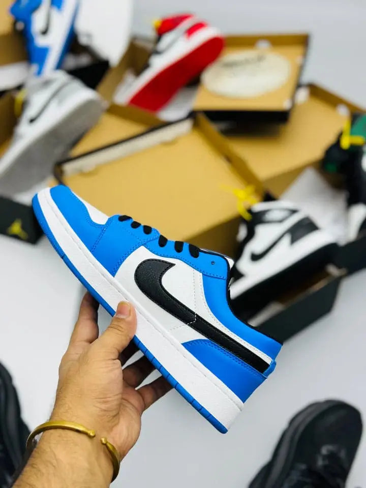 Nike Air Jordans 1 UNC (Blue) Nike