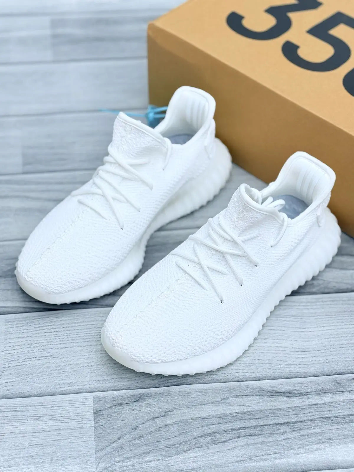 Yeezy 350 V2 White