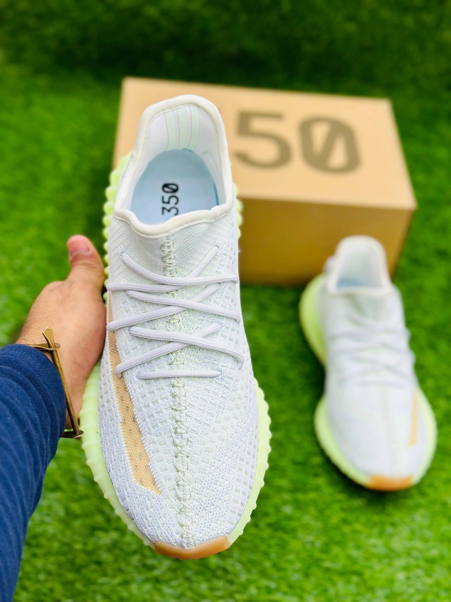 Yeezy 350 V2 Hyperspace