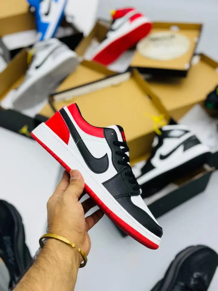 Nike Air Jordans 1 (Red) Nike