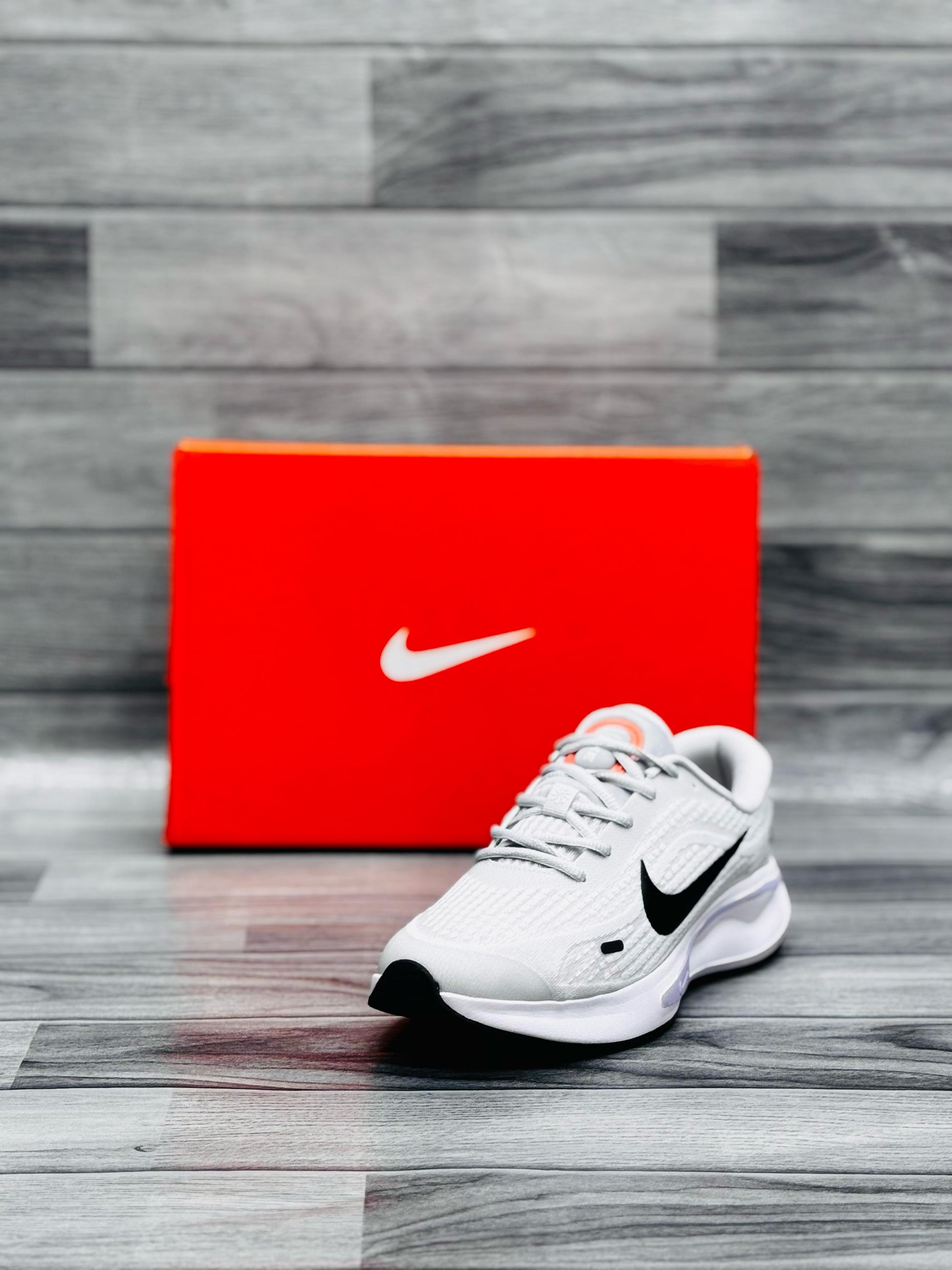 Nike Journey Run (Purple Stripe) Nike
