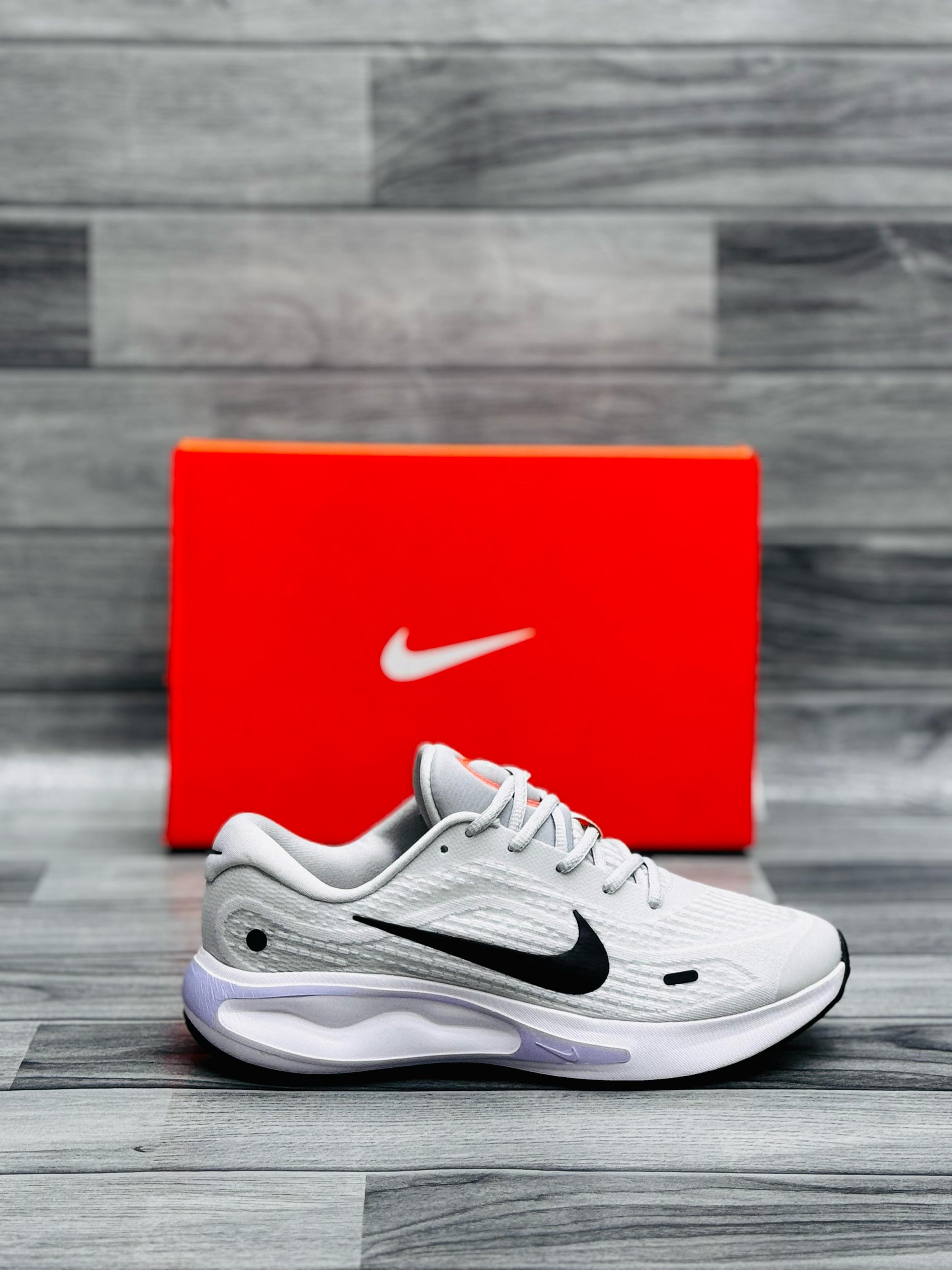 Nike Journey Run (Purple Stripe) Nike