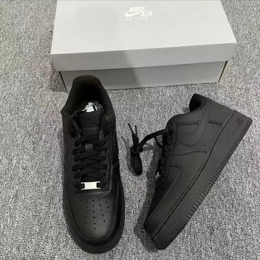 Nike Air Force 1 (Black)