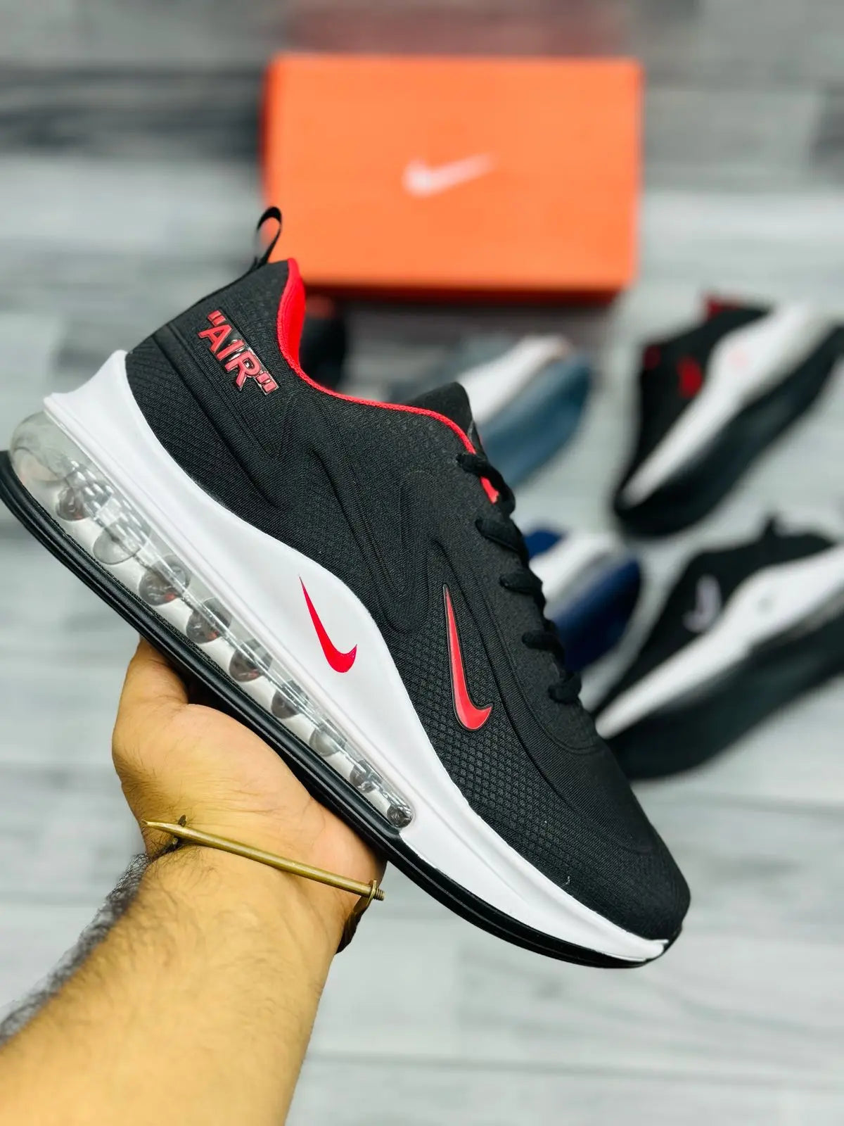 Nike Air Max 720 - Prime Walks
