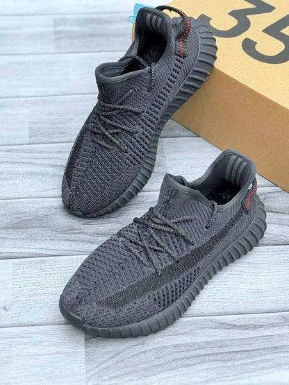 Yeezy 350 V2 Black