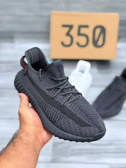 Yeezy 350 V2 Black