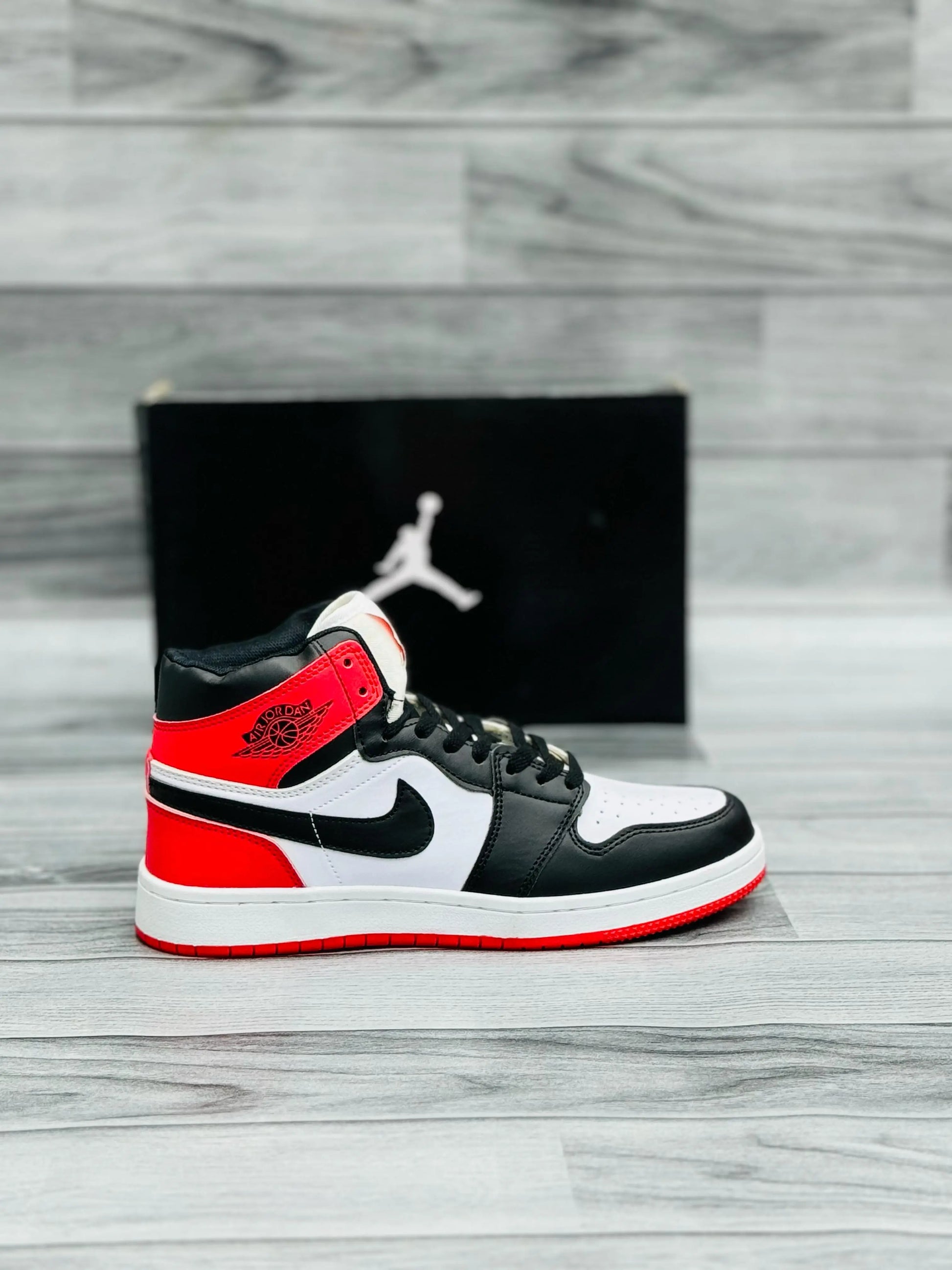 Nike Air Jordan 1 High – Red Nike