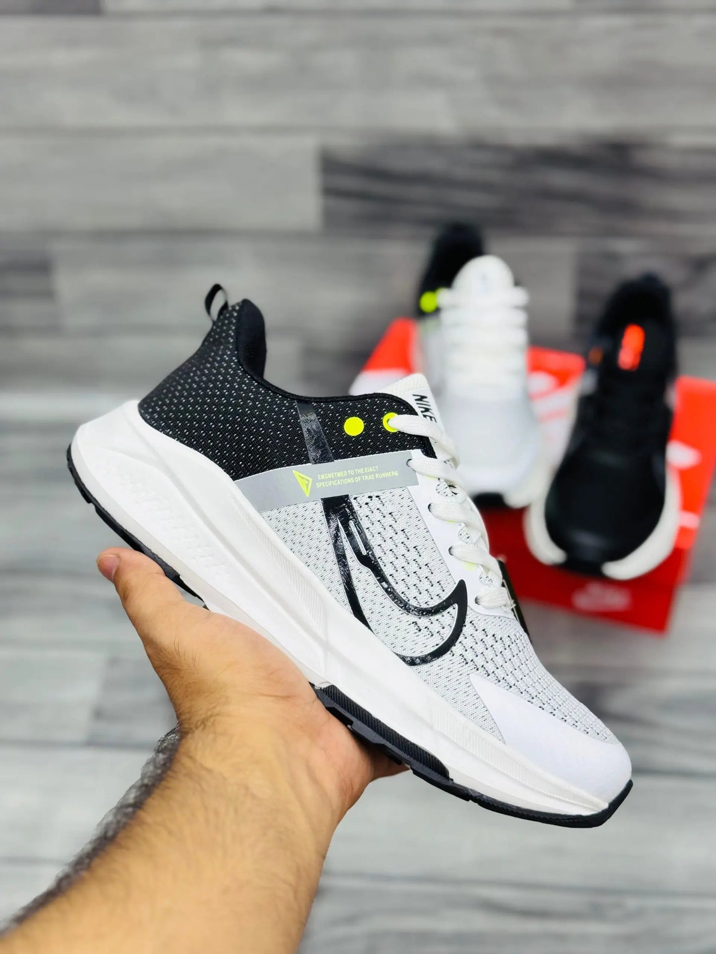 Nike Air Zoom Trail - White Nike Prime Walks