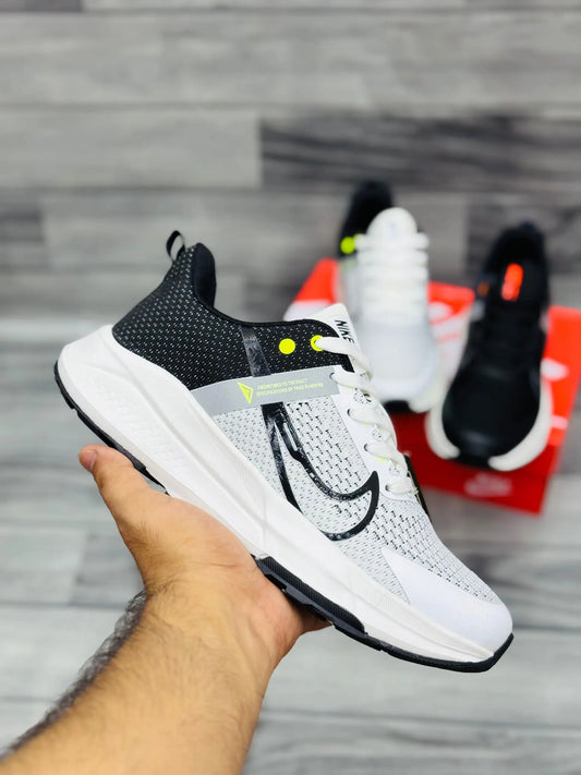 Nike Air Zoom Trail - White Nike Prime Walks