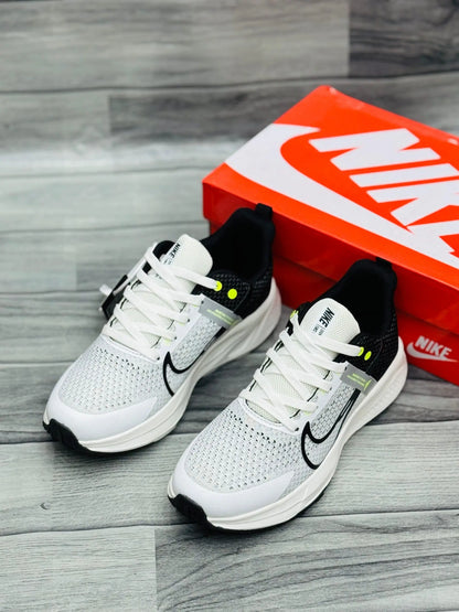 Nike Air Zoom Trail - White Nike Prime Walks