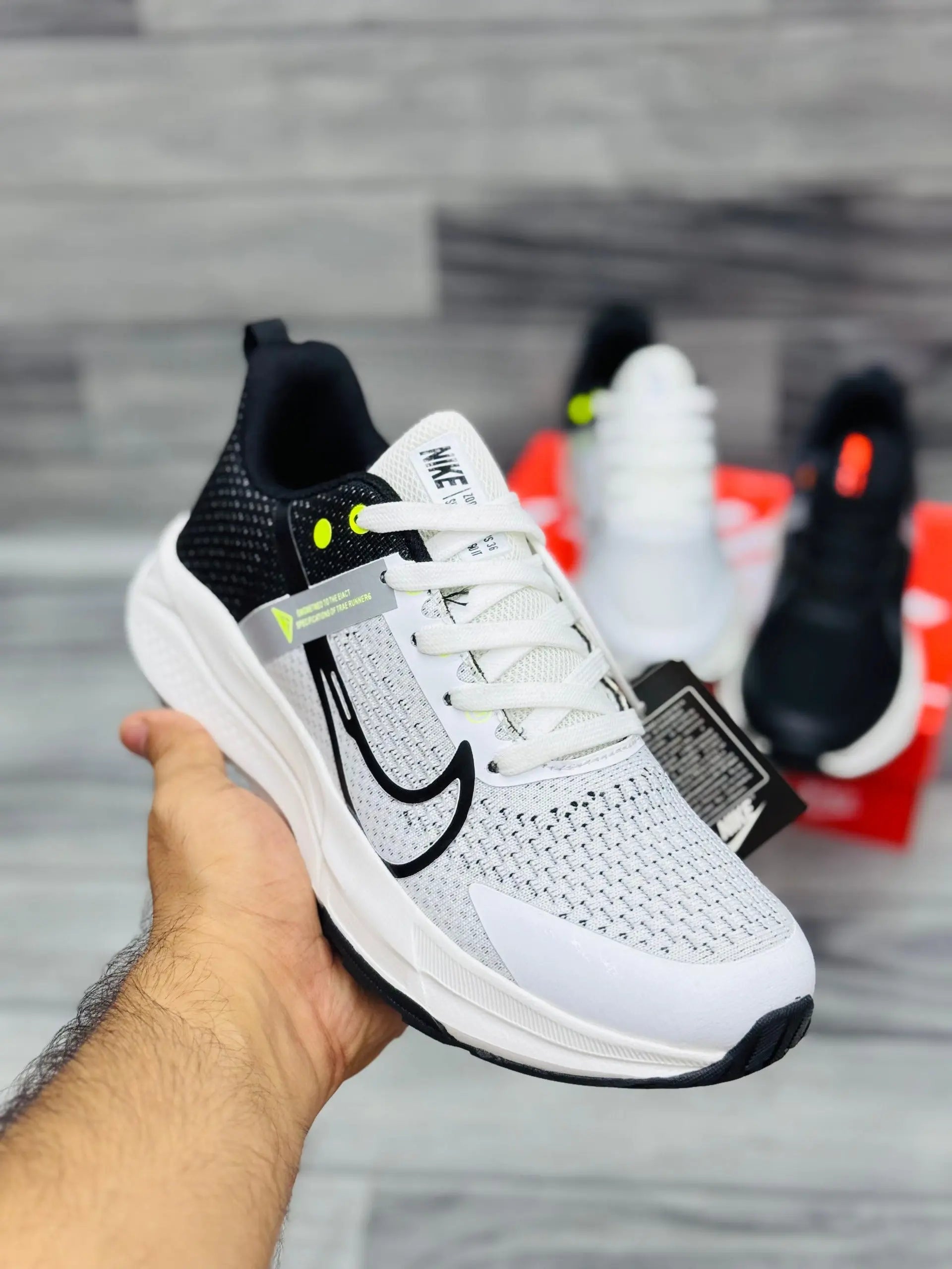 Nike Air Zoom Trail - White Nike Prime Walks