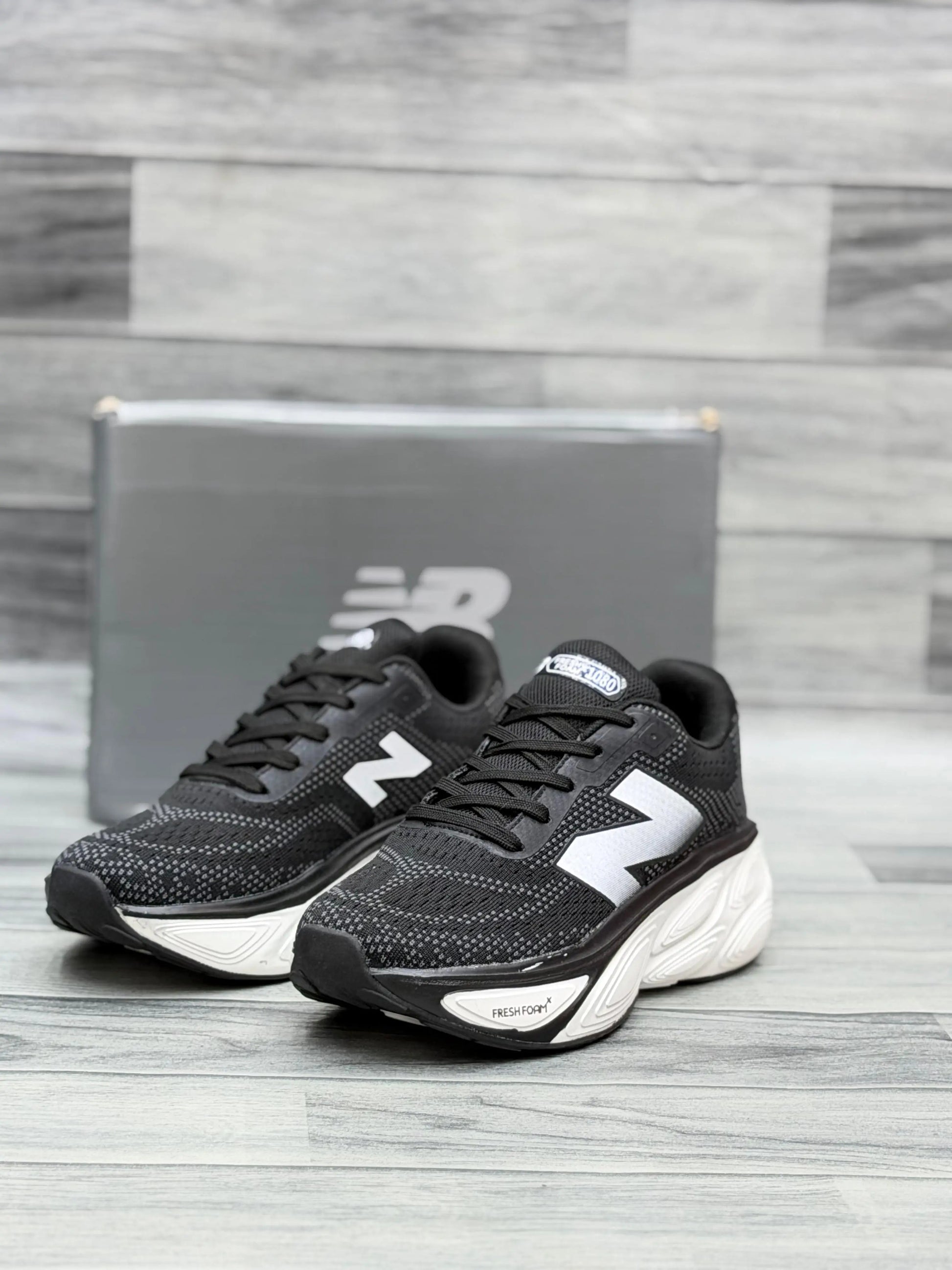 NB Fresh Foam X More V5 - Black Prime Walks