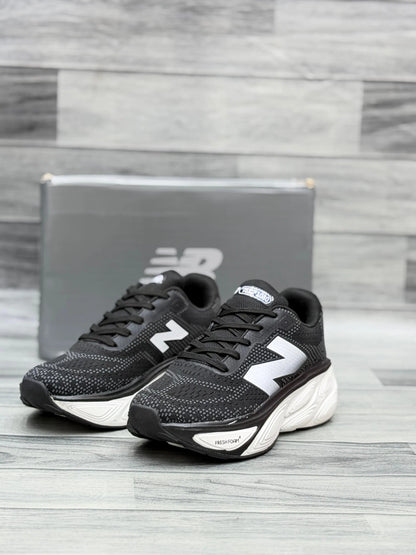 NB Fresh Foam X More V5 - Black Prime Walks