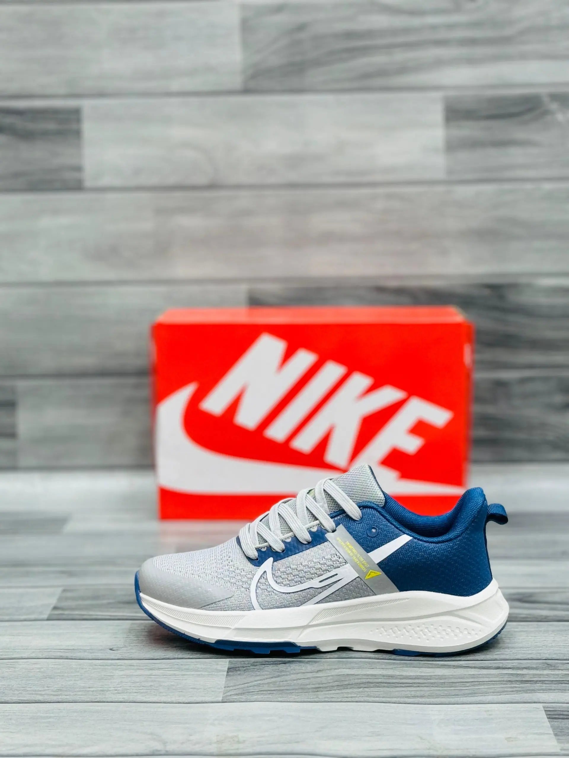 Nike Air Zoom Trail - Grey Nike Prime Walks